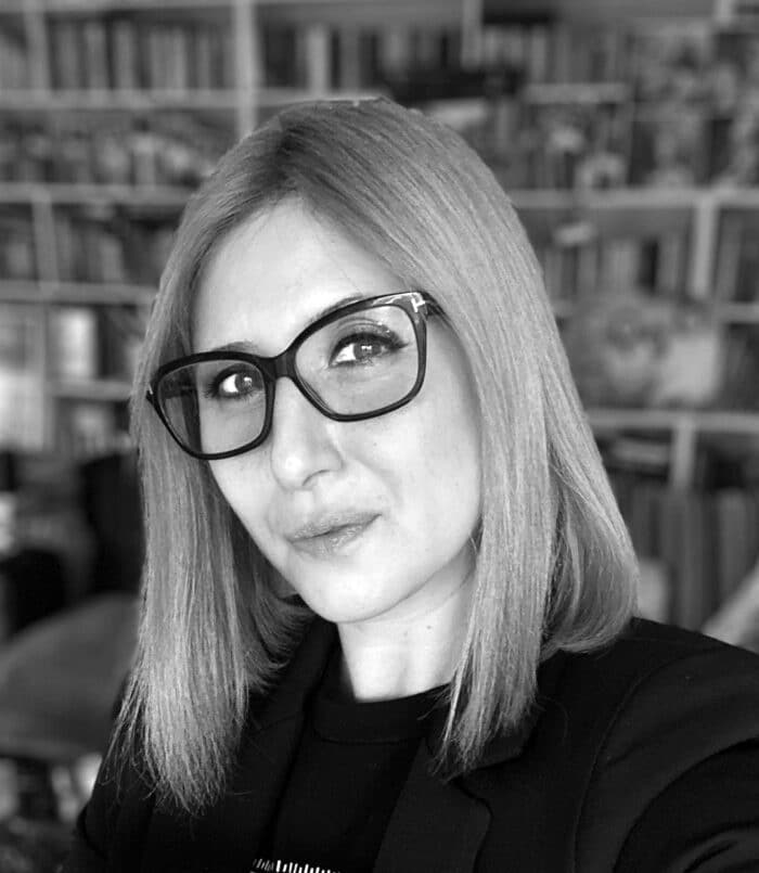selin atasoy b&w